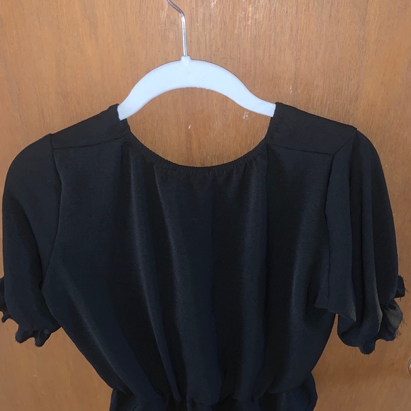 pretty little thing cropped blouse - Picture 5 of 5